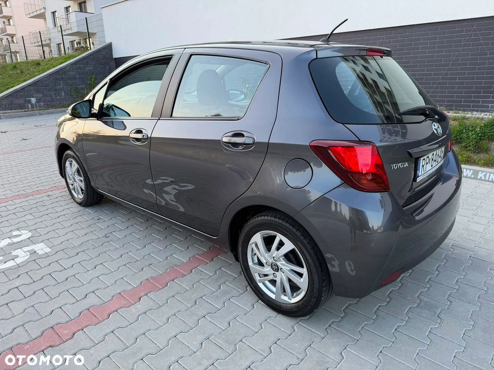 Toyota Yaris 1.33 Premium - 15