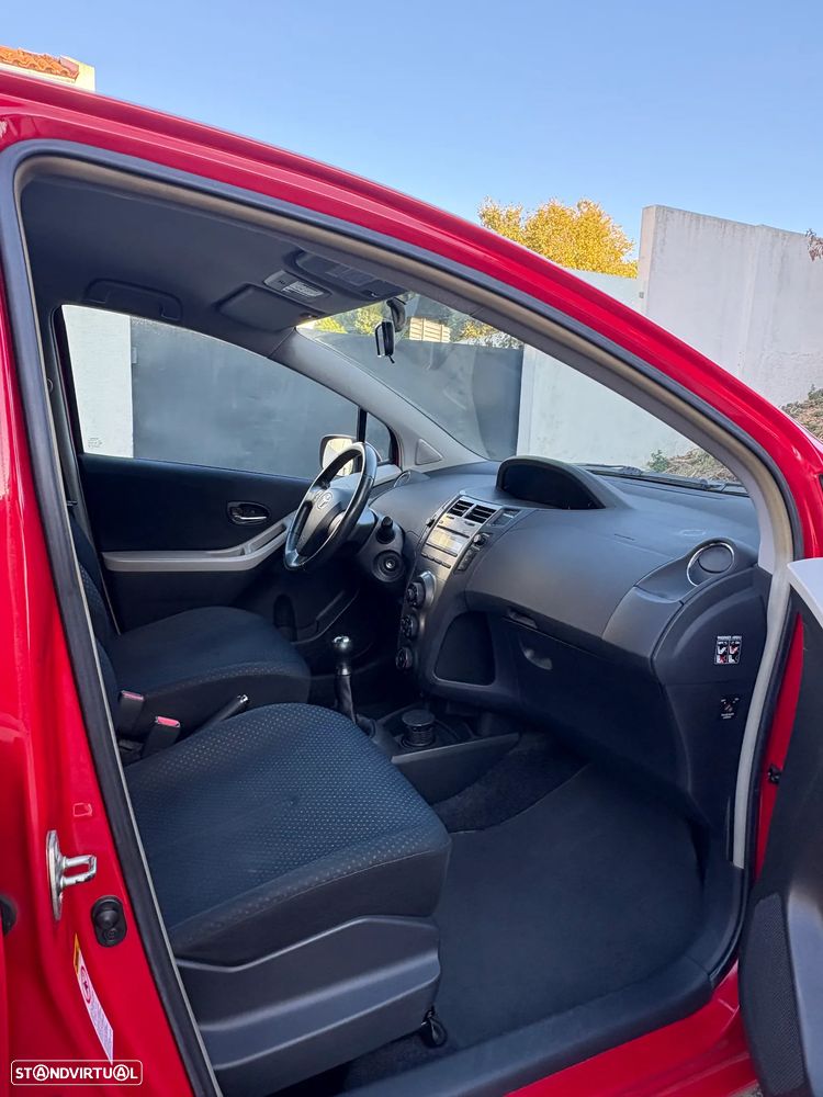 Toyota Yaris - 11