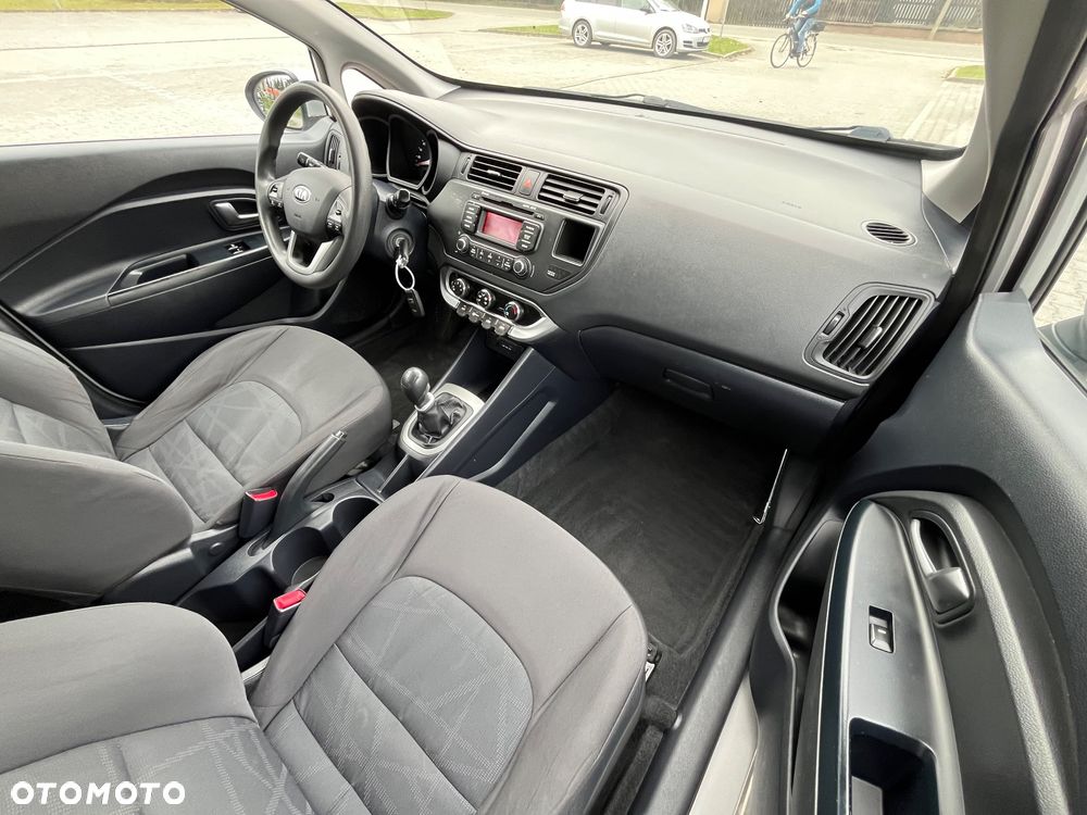 Kia Rio 1.1 crdi M - 17