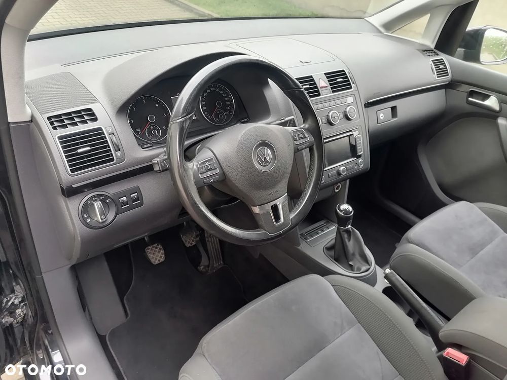 Volkswagen Touran - 7