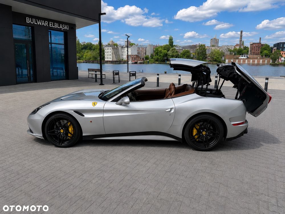 Ferrari California T - 7