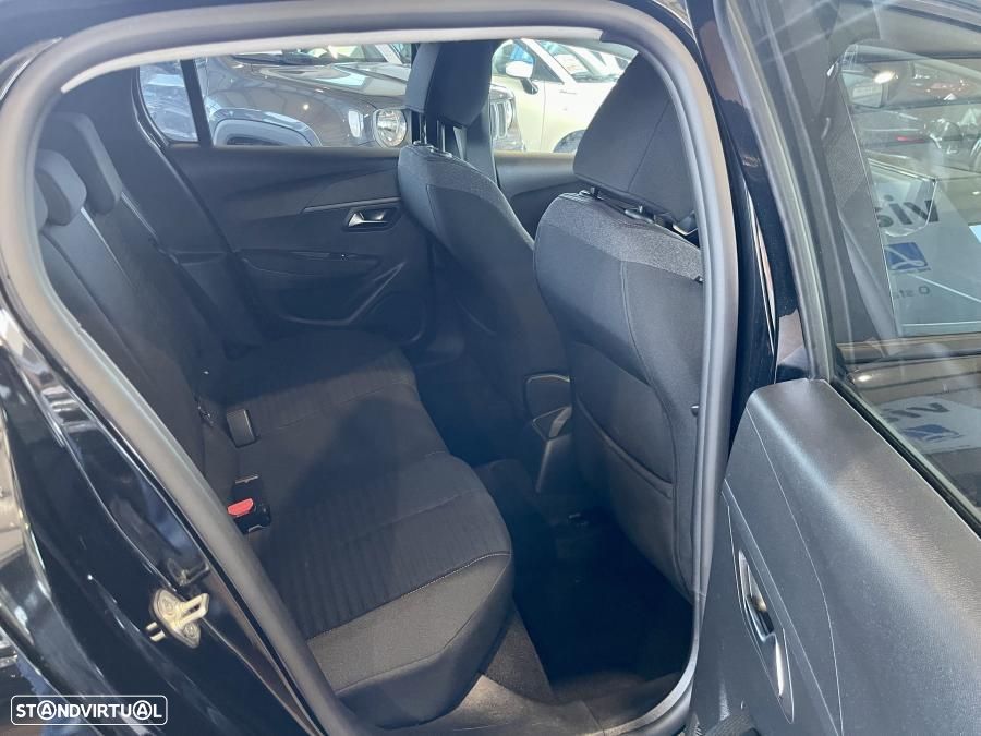 Peugeot 208 1.2 PureTech Active Pack - 24