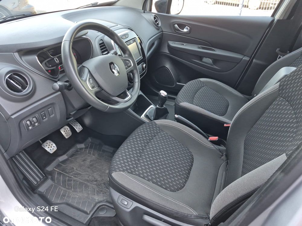 Renault Captur - 21