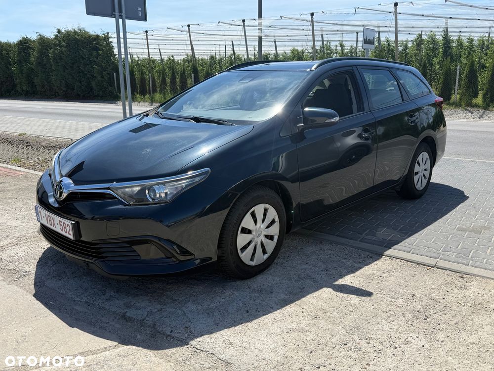Toyota Auris 1.33 Dual-VVT-i - 2