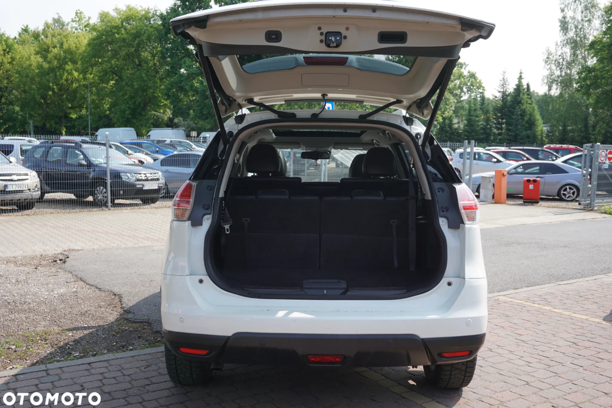 Nissan X-Trail 1.6 DCi N-Connecta 2WD Xtronic 7os - 6