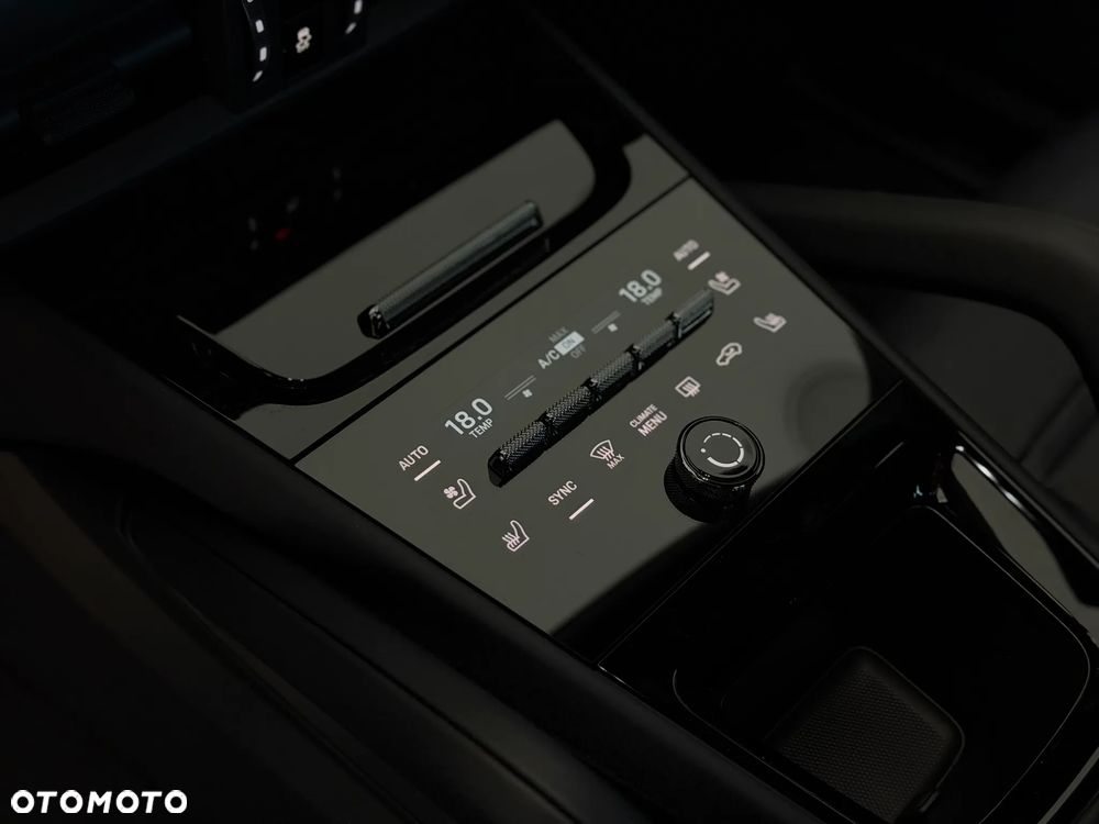 Porsche Cayenne E-Hybrid PHEV Black Edition - 33