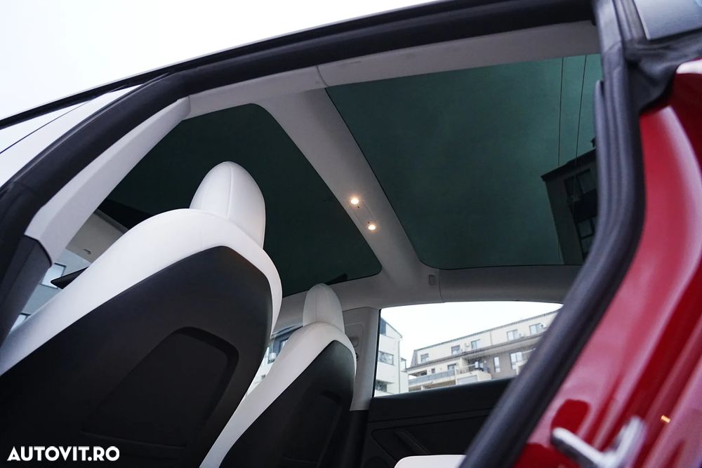 Tesla Model 3 Performance - 29