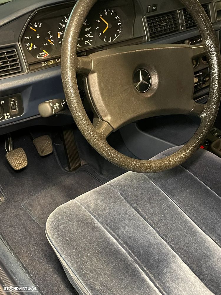 Mercedes-Benz W201 (1982-1993) - 5