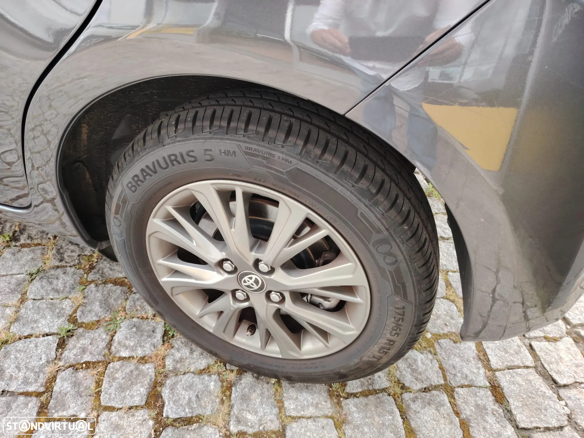 Toyota Yaris 1.5 HSD Comfort+P.Style - 22