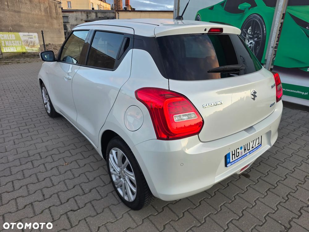 Suzuki Swift 1.2 Dualjet SHVS Premium CVT - 11