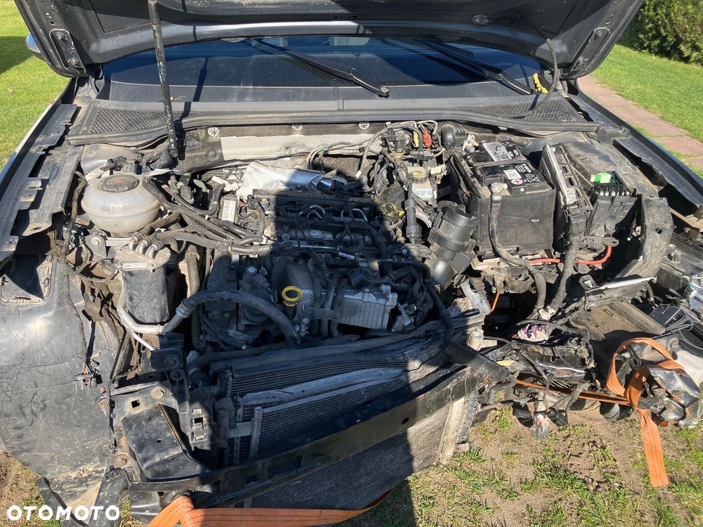 Volkswagen Passat - 8