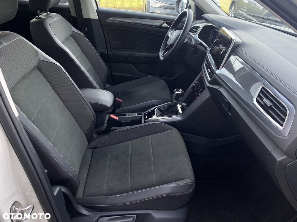 Volkswagen T-Roc - 26