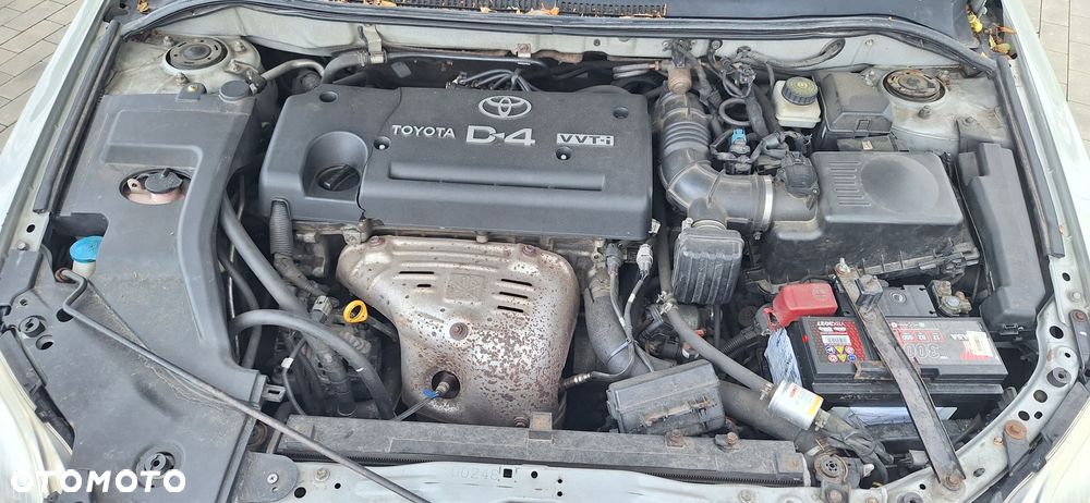 Toyota Avensis 2.0 VVT-i Automatik Sol - 21