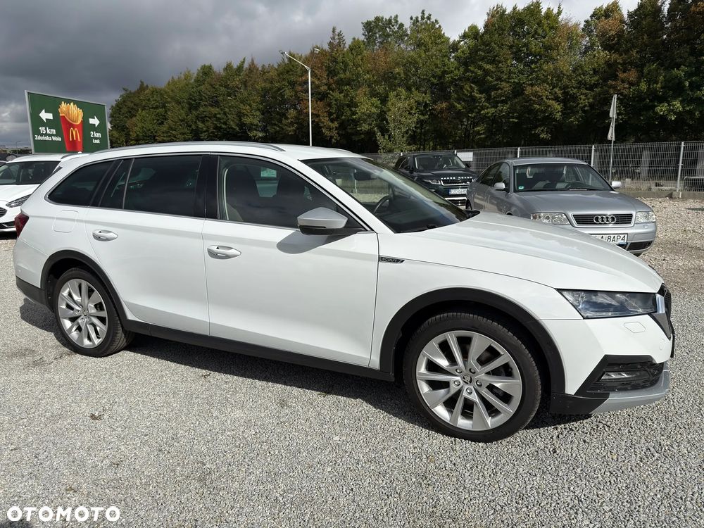 Skoda Octavia 2.0 TDI DSG 4x4 Scout - 9