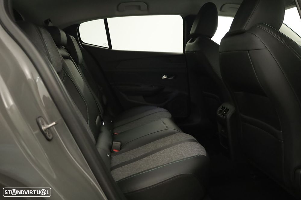 Peugeot 408 1.6 Hybrid Allure e-EAT8 - 22