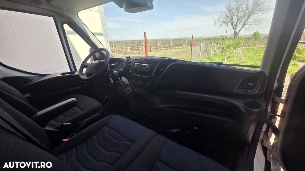 Iveco Daily 50/35-150 , 6.2 m lungime, 3.0L, cat B, cash sau leasing - 26