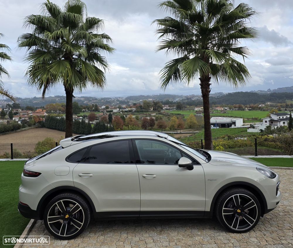 Porsche Cayenne Coupé E-Hybrid - 18