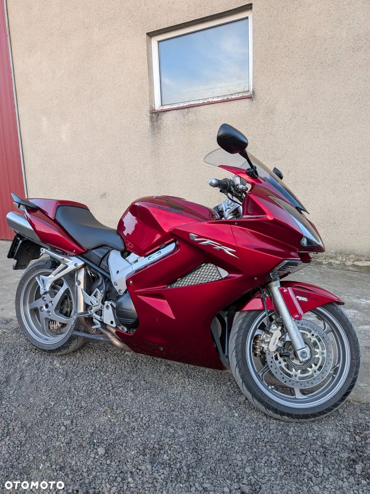 Honda VFR - 1