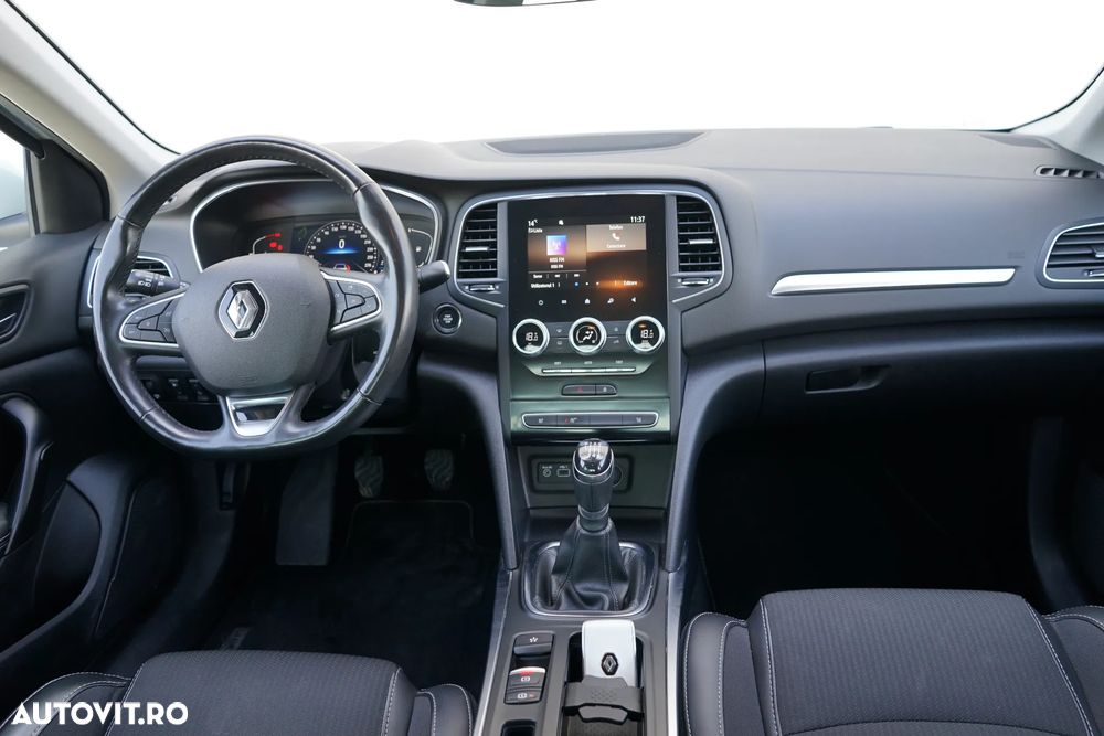 Renault Megane TCe 140 GPF Intens - 26