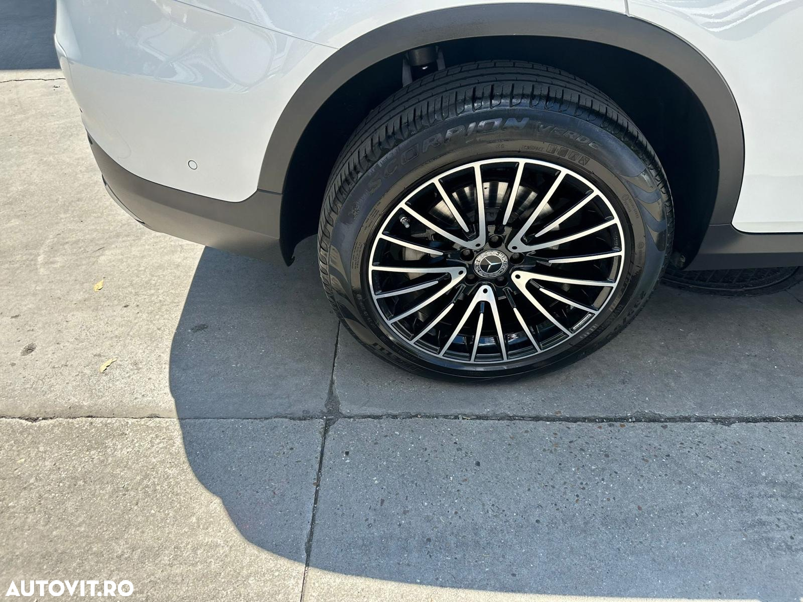 Mercedes-Benz GLC 300 de 4MATIC - 13