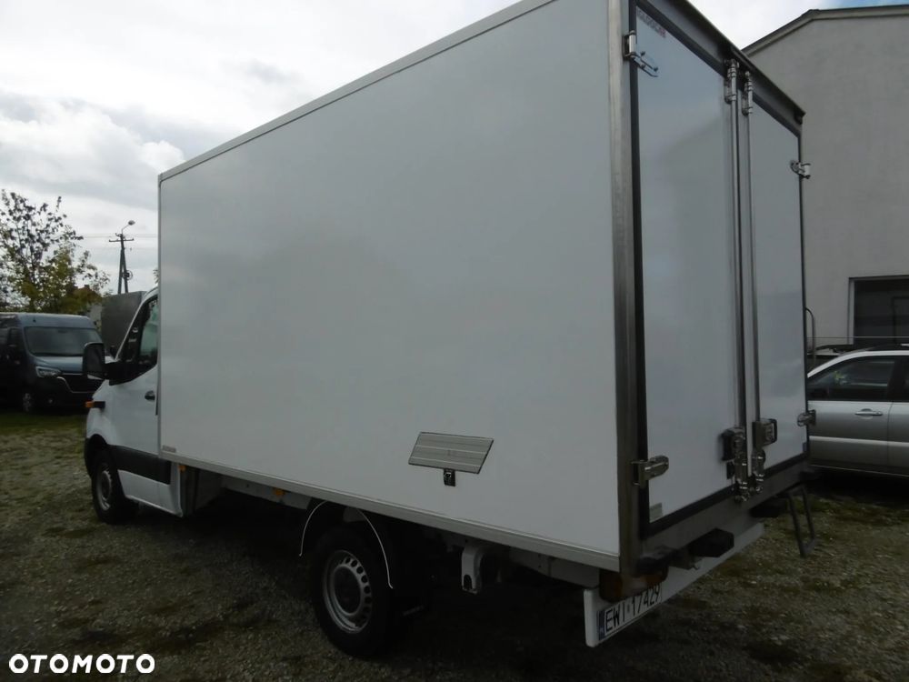 Mercedes-Benz Sprinter - 3