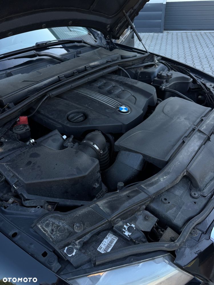 BMW Seria 3 318d - 22