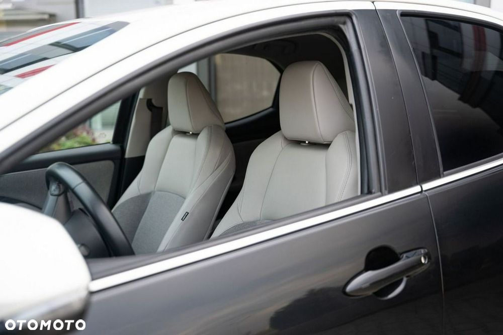 Toyota Yaris Hybrid 1.5 Selection Elegant - 10