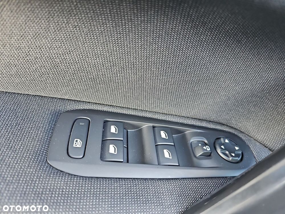 Peugeot 308 BlueHDi 130 EAT8 Allure - 18