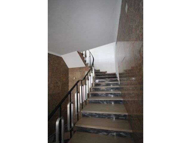 Armazém com 1200 m2 Zona Industrial do Porto - Grande imagem: 2/2