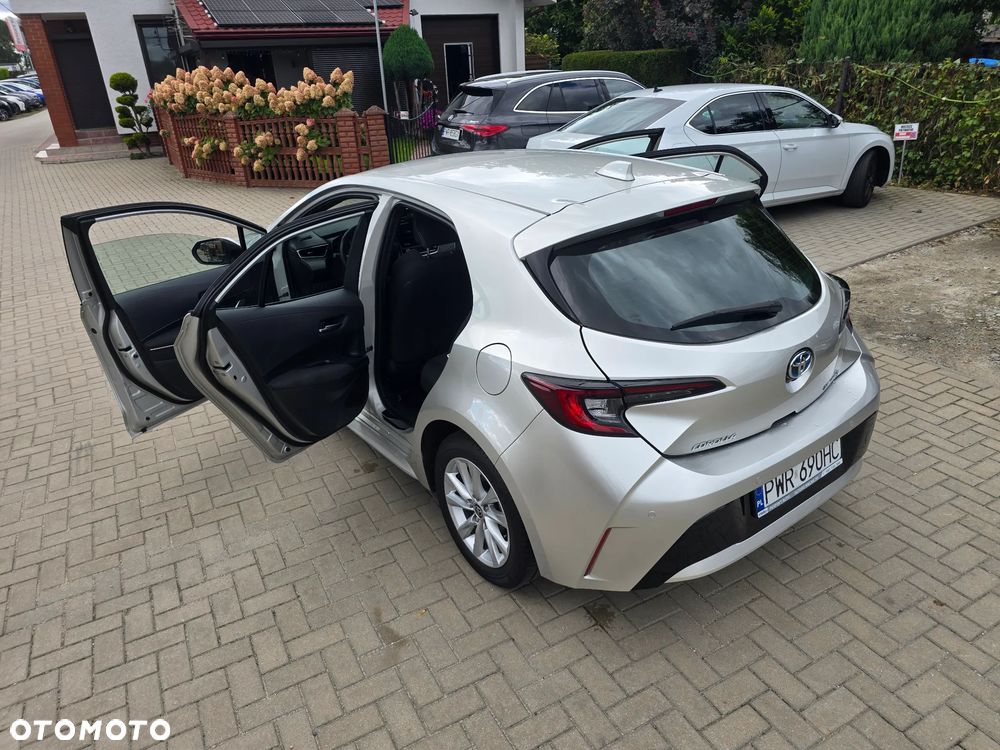 Toyota Corolla - 38