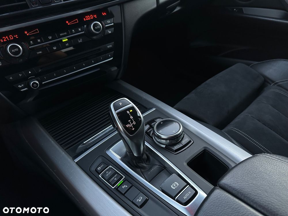 BMW X5 xDrive30d Sport-Aut - 16