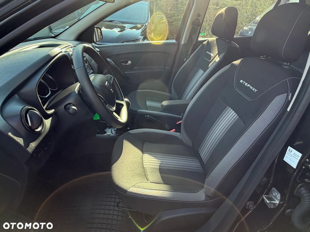 Dacia Sandero Stepway TCe 90 (S&S) Celebration - 12