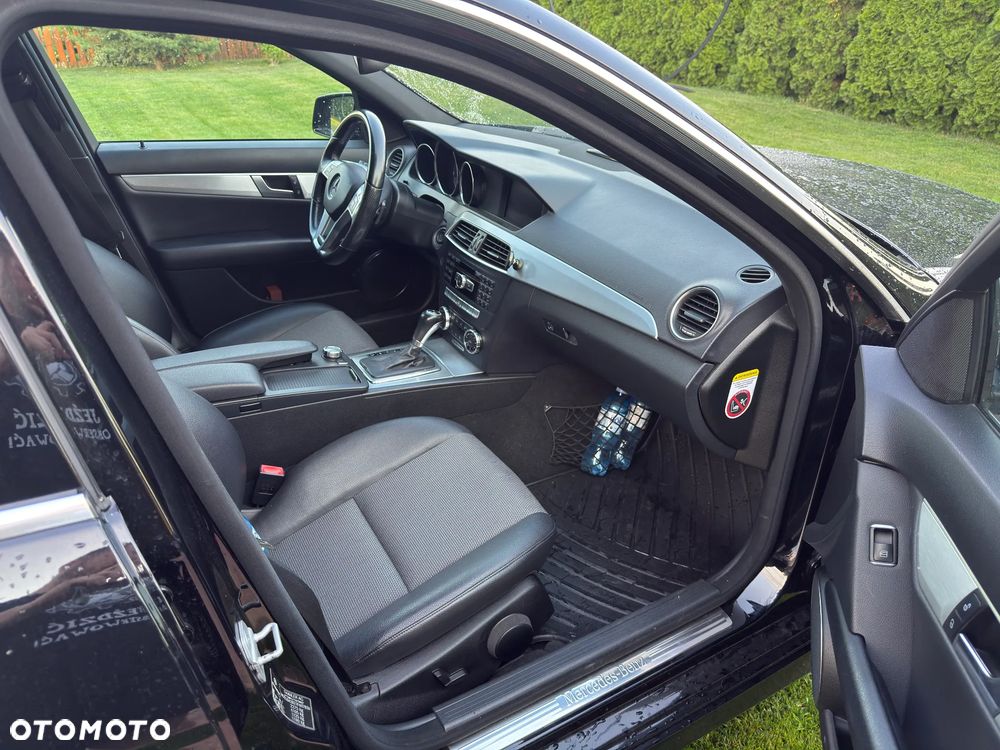 Mercedes-Benz Klasa C 250 CDI BlueEff Avantgarde 4-Matic - 10