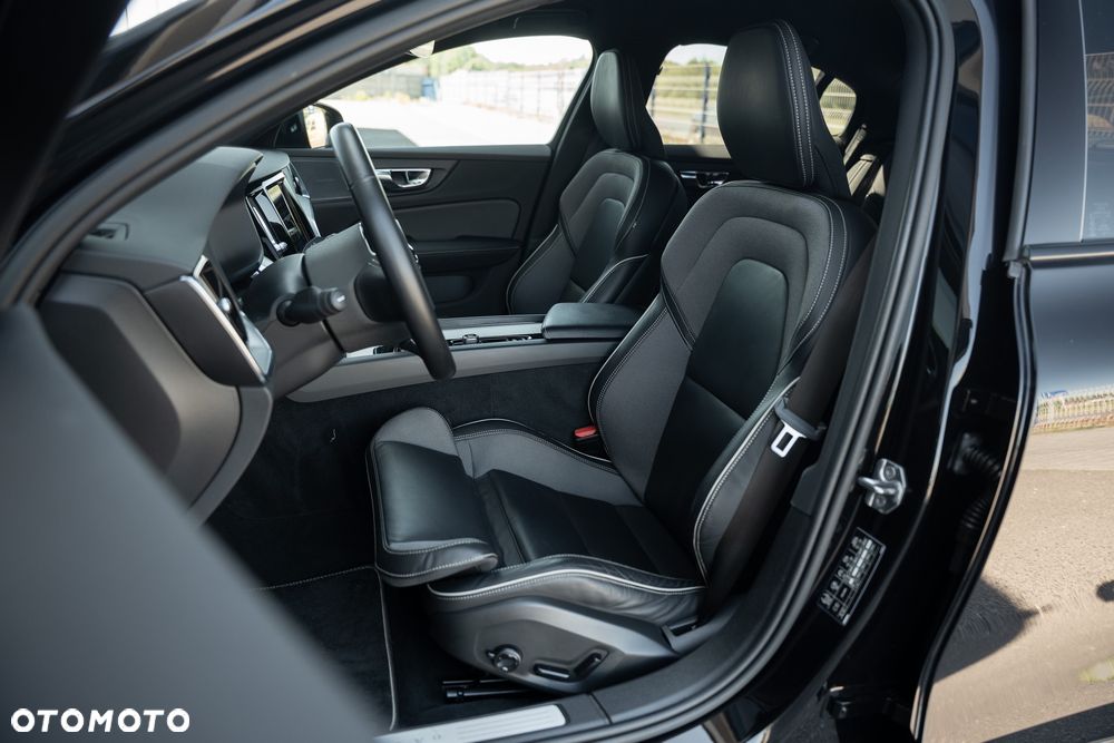 Volvo S60 - 25