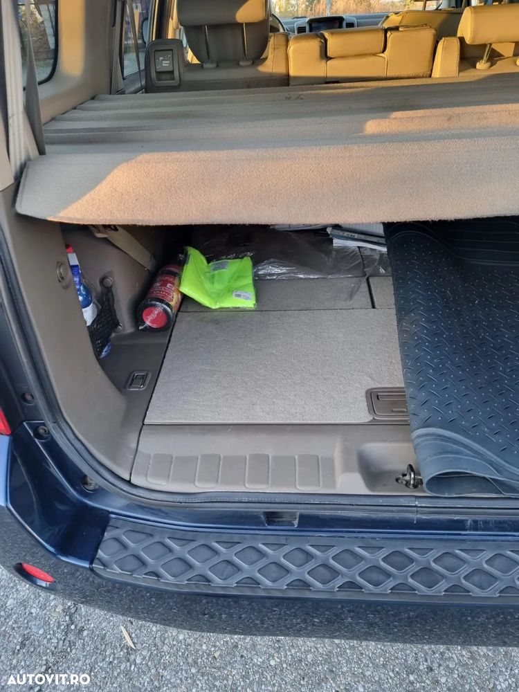 Nissan Pathfinder - 17