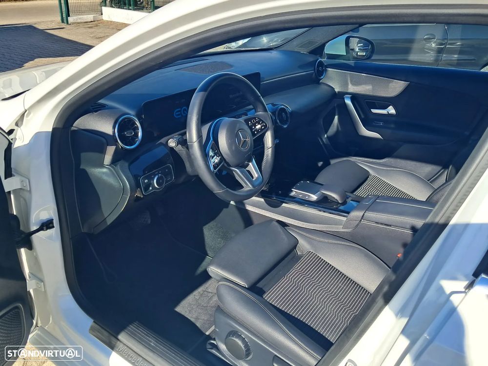 Mercedes-Benz A 250 e Progressive - 12
