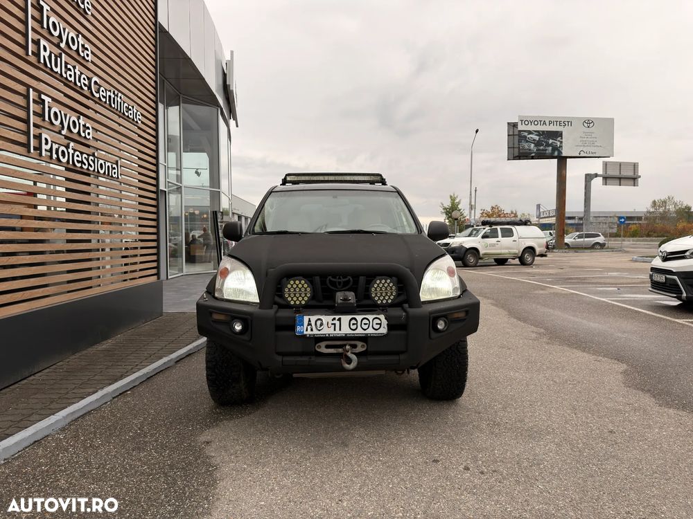 Toyota Land Cruiser 300 - 4