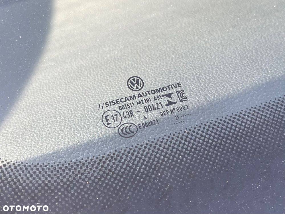 Volkswagen Golf - 38
