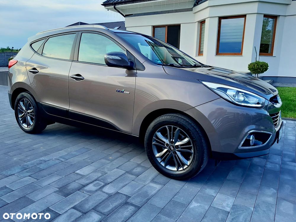 Hyundai ix35 1.6 2WD Fifa World Cup Edition - 4