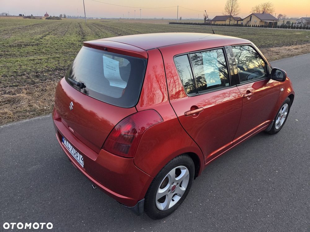 Suzuki Swift - 3