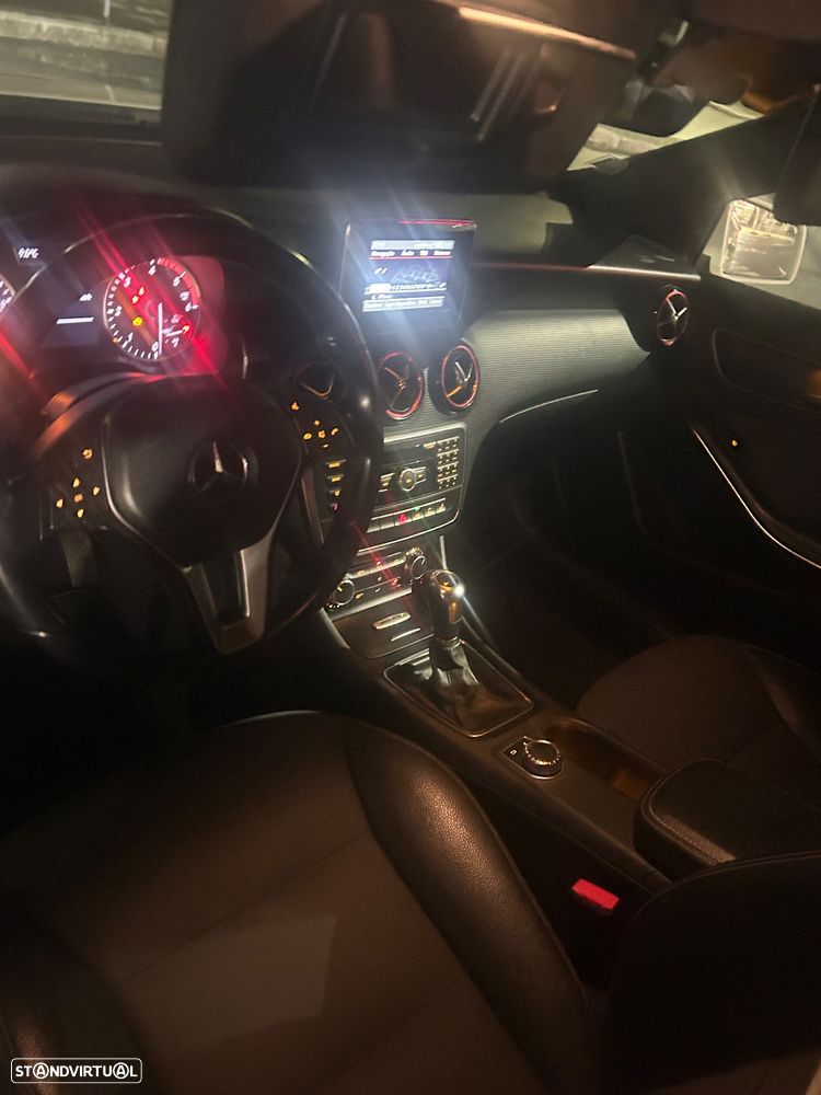 Mercedes-Benz A 180 CDI (BlueEFFICIENCY) - 17