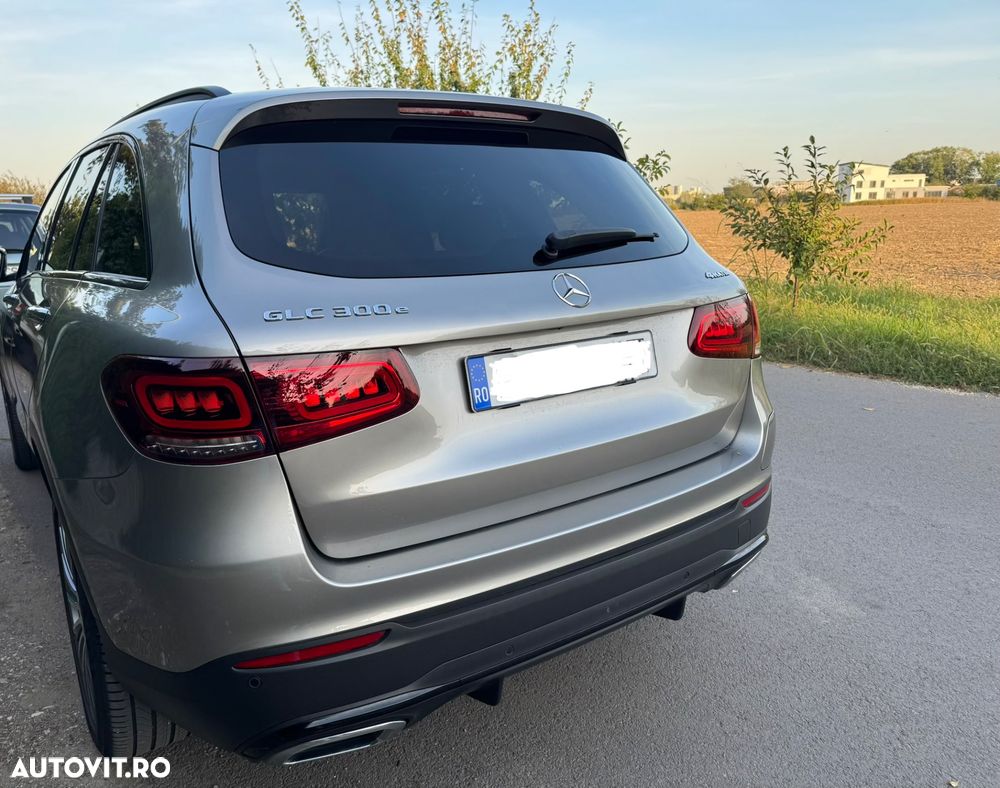 Mercedes-Benz GLC 300 e 4MATIC - 5