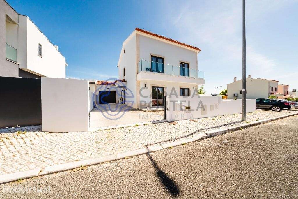 Moradia T3 + Sótão com Excelente Eficiência Energética a Apenas 3 km d - Grande imagem: 4/60