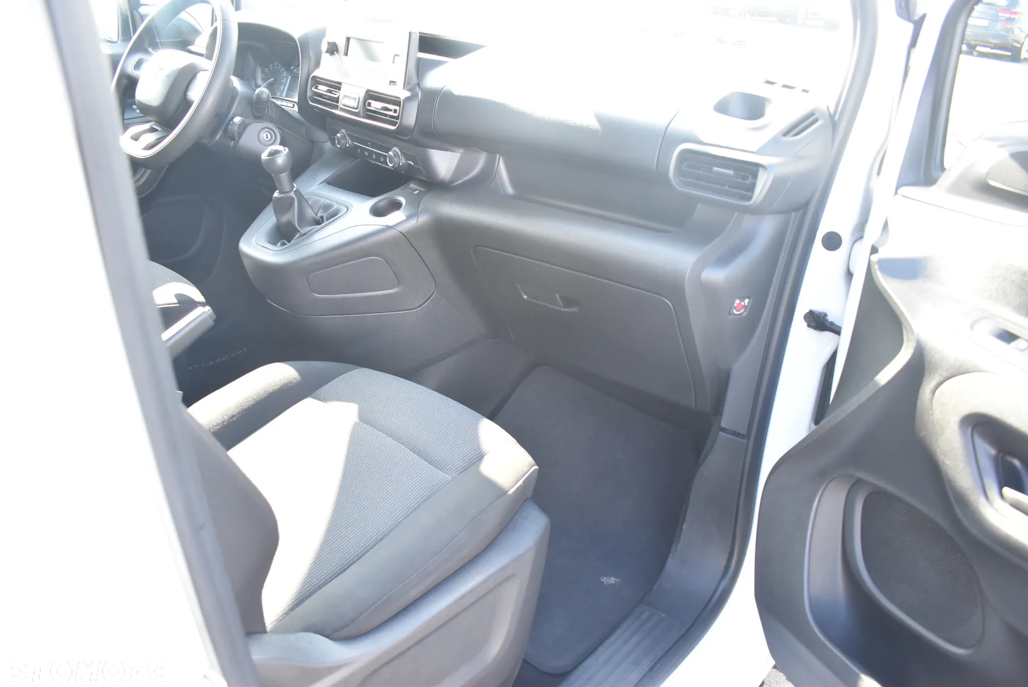 Toyota Proace City Verso Long 1.5 D-4D Business - 17