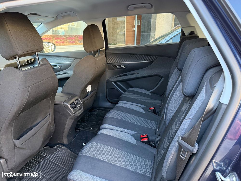 Peugeot 5008 - 7