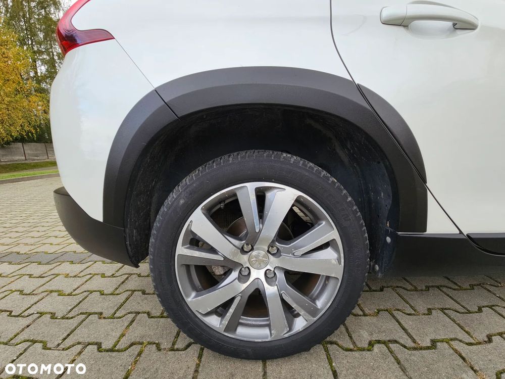 Peugeot 2008 - 14
