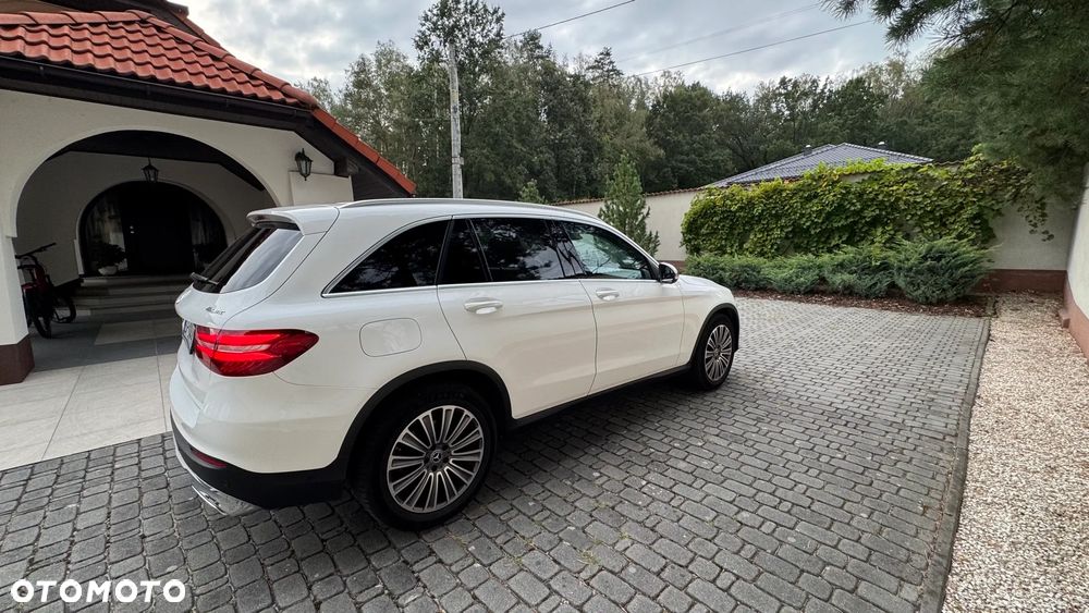 Mercedes-Benz GLC - 4