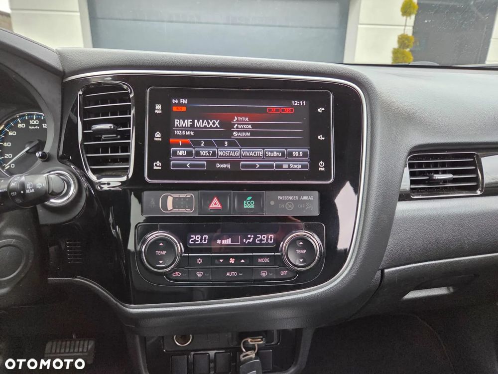 Mitsubishi Outlander 2.0 4WD - 19