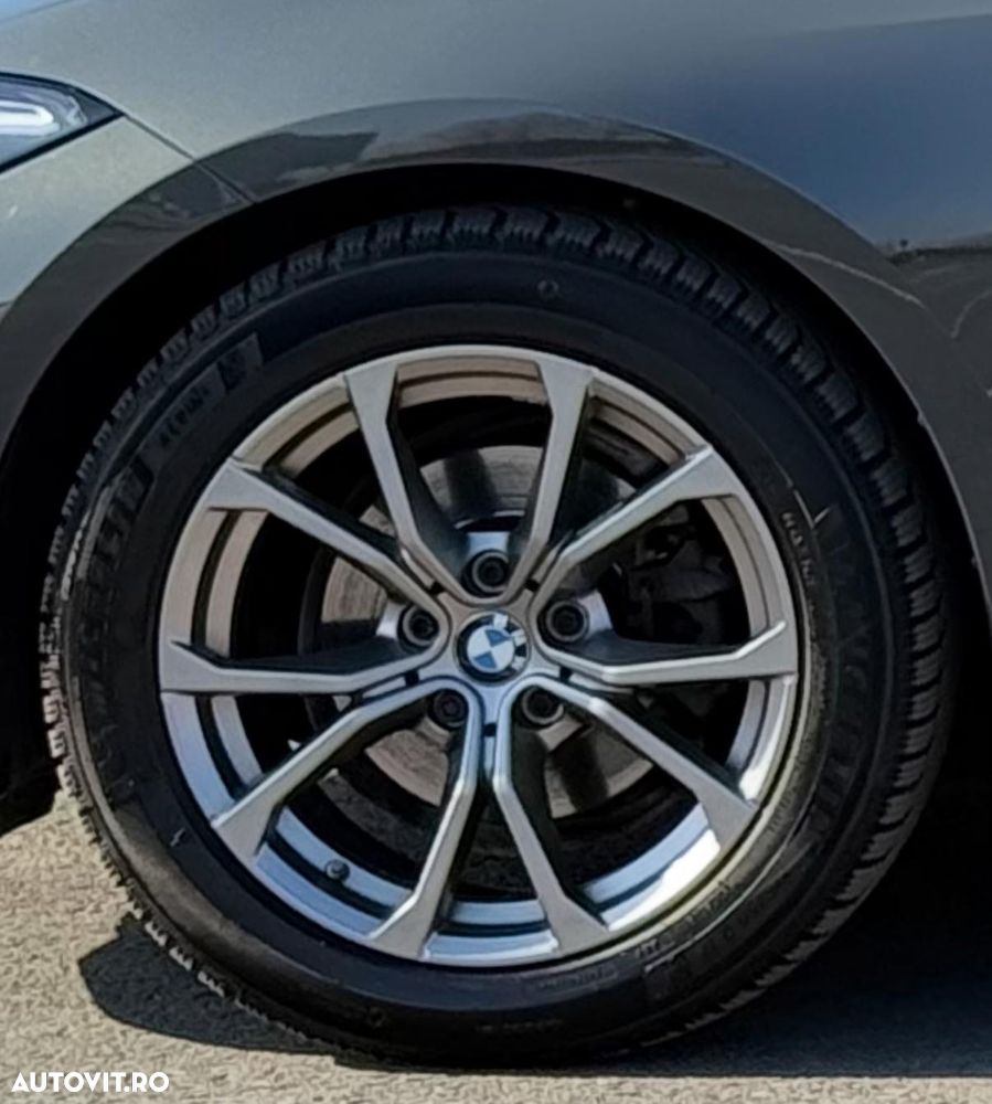 BMW Seria 3 318d Aut. Sport Line - 21