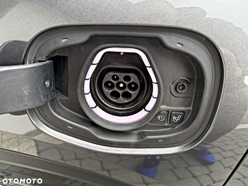 Ford Kuga 2.5 Duratec PHEV TITANIUM - 34